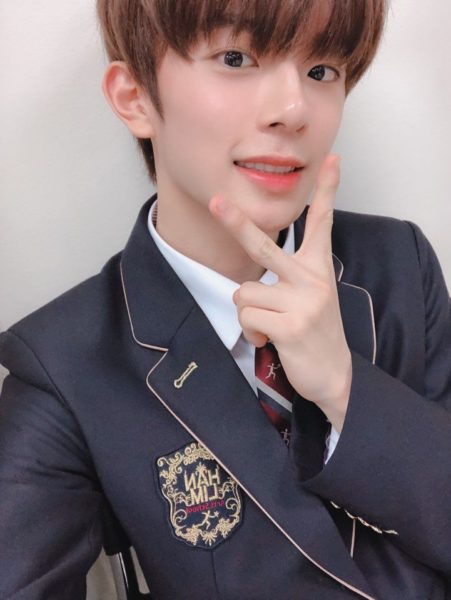 Veriveryカンミンのメガネ姿がウォーリーを探せになってる件 Kban ケイバン